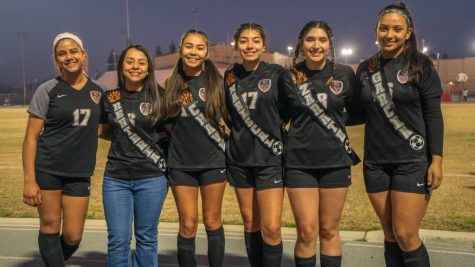 Varsity Soccer seniors take a picture together.