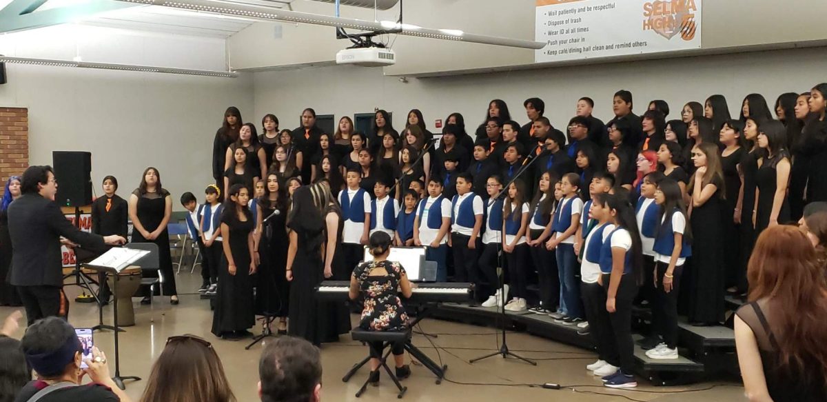 Selma+High+Choir+Hosted+the+%E2%80%9CBlossom+into+Song%E2%80%9D+Spring+Concert+in+the+Dining+Hall%2C+Which+Symbolically+Celebrated+their+Shared+Love+of+Vocal+Arts.+