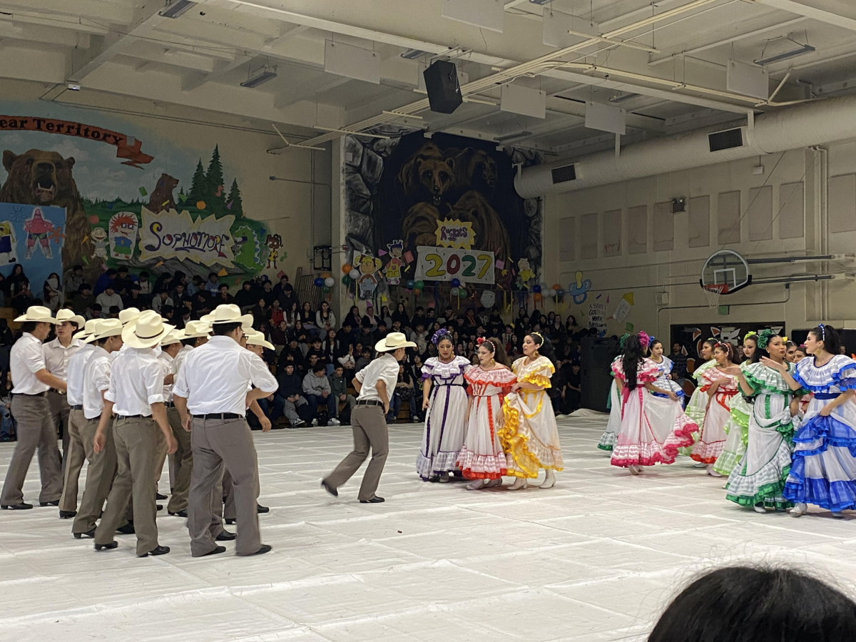 Haylee Hurtado and Eric Gonzalez begin their duet